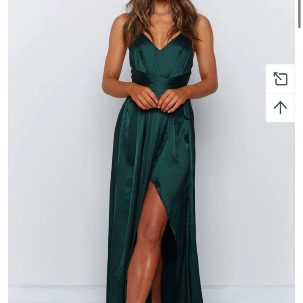 Beginning boutique maxi dress